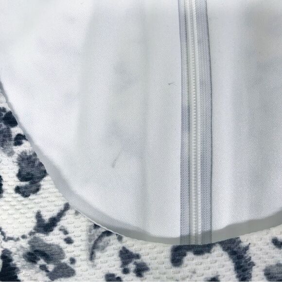 GUESS Black White Lace Bodycon Mini Dress Sleeveless Short Sexy Fitted Size 0 - Picture 5 of 11